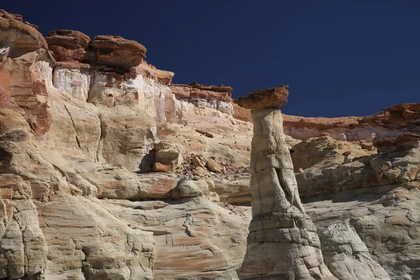 White Hoodoos Chimney Rock Chimney Rock Canyon Rimrocks White Valley — Stock Fotó