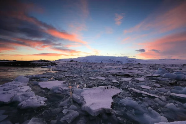 Solnedgång Vid Jokulsarlon Glaciärsjö Island — Stockfoto