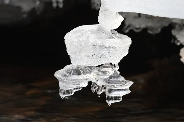 Formaciones Hielo Congeladas Arroyo Invierno Sajonia Alemania — Foto de Stock