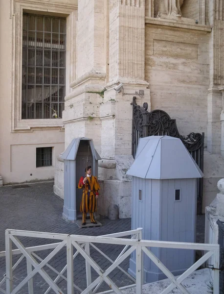 Papież Straż Szwajcarska w Watykanie — Zdjęcie stockowe