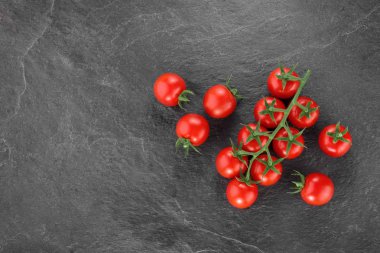 Kiraz domates görünümü top