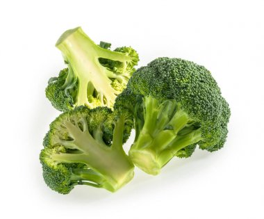 Taze brokoli beyaz üst görünümünde izole