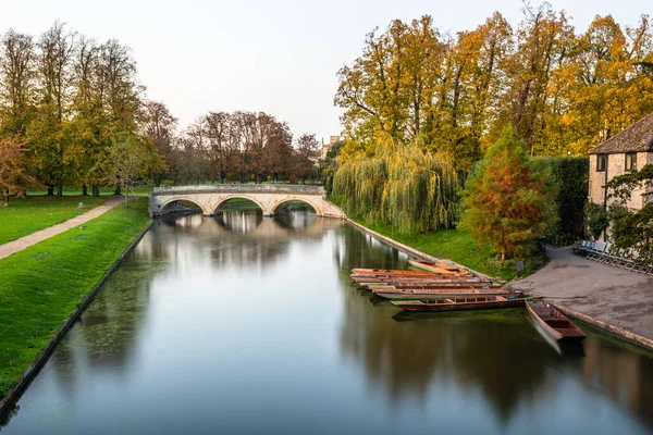 Long Exposure Shot River Cam Punts Historical Colleges Kings Trinity — Stock Photo, Image
