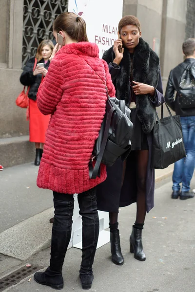 Berömd Modell Slutet Modevisningen Milan Fashion Week 2017 — Stockfoto