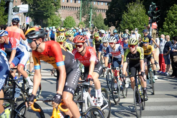 Milano 'da başlayan ve Sanremo' da biten yıllık bisiklet yarışı