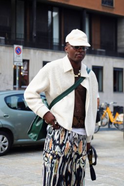 Eylül 2020 'deki Moda Haftası' nda Milano 'nun konukları, detayları ve sokakları