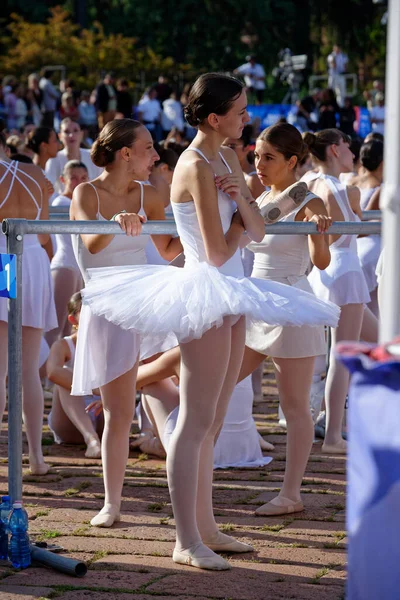 OnDance is a unique event featuring live performances, meetings, dance evenings, open classes, and free workshops in classical, contemporary, tango, swing, street dance, and more, for students and enthusiasts of all ages.