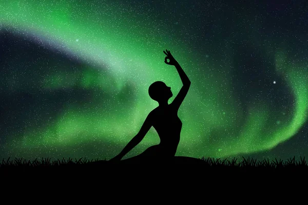 Yoga Bij Nacht Vectorillustratie Met Silhouet Van Yoga Meisje Gras — Stockvector