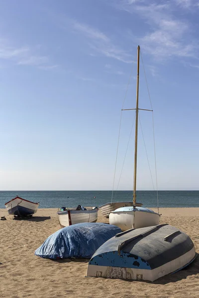 Cenas de praia em um dia ensolarado — Fotografia de Stock