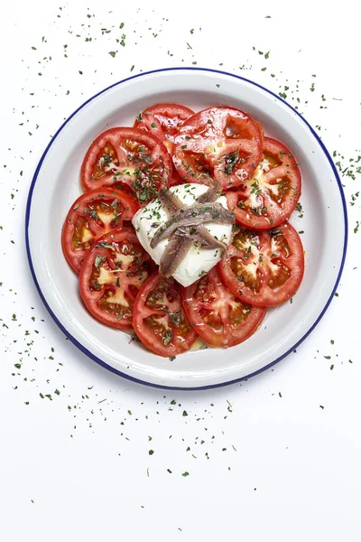 Friska Hemlagad Tomatsallad Med Mozzarella Ansjovis Och Oregano Friska Livsmedel — Stockfoto