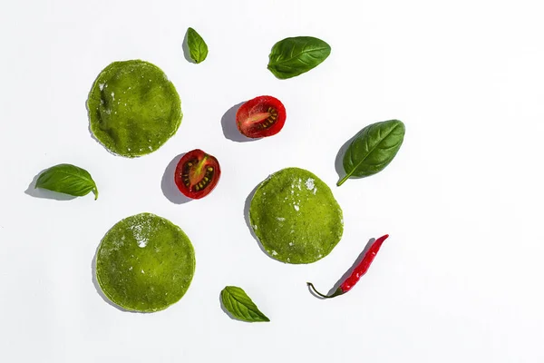 Ravioli Spinaci Italiani Fatti Casa Ripieni Ricotta Dall Alto Piatto — Foto Stock