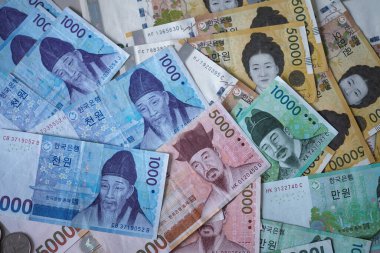 Kore para konsepti geçmişi için notlar kazandı