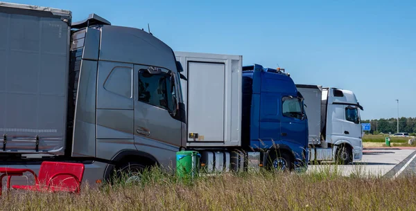 Panorama Logistics Ciężarówka Obszarze Odpoczynku Autostrady — Zdjęcie stockowe