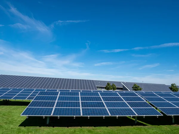 Solární Park Fotovoltaický Systém Alternativní Energie — Stock fotografie