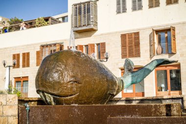 Bronz balina Çeşme eski Jaffa, İsrail