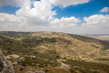 Hills Patrikler veya yol babaların yol boyunca. Adı ibrahim, İshak ve Yakub tarafından sık sık seyahat ki İncille anlatıları kullanılır. Samiriye, İsrail