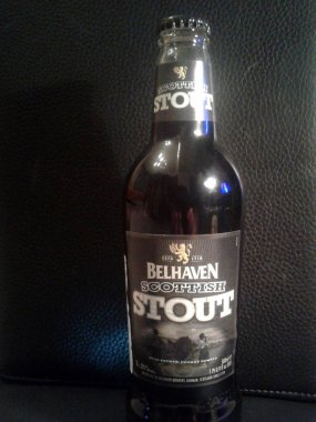 Bira Belhaven, İskoç yiğit. Porter için mükemmel bir eşdeğeri olan Belhaven, İskoç yiğit - güzel siyah yiğit,