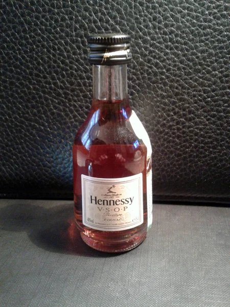 Γαλλικά Κονιάκ Hennessy Vsop Hennessy Προνόμιο Πολύ Ανώτερη Παλιά Χλωμό — Φωτογραφία Αρχείου