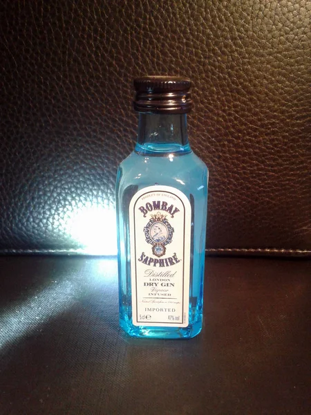 Dry Gin Bombay Sapphire Gran Bretagna Londra — Foto Stock