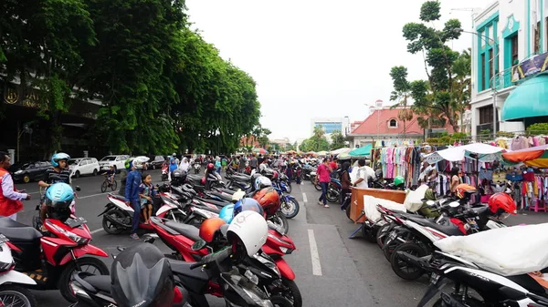 Сурабая Индонезия Сентября 2020 Года Утренняя Атмосфера Рынке Подержанной Одежды — стоковое фото