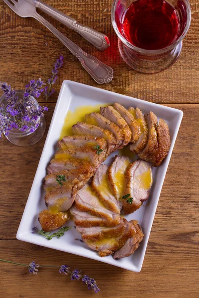 Sliced Duck Breast Orange Sauce Thyme Glass Red Wine Duck — Stock Photo, Image