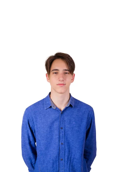 Jeune Homme Confiant Regardant Caméra Isolé Sur Fond Blanc — Photo