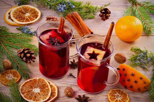 Mulled Wine Hot Drink Spices Citrus Fruits Apples Seasonal Holidays — Stock Photo, Image