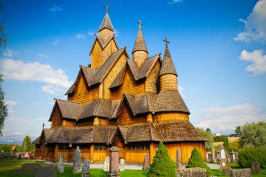 Heddal çıta kilise Heddal Notodden, Norveç'te bulunan bir çıta kilisesidir