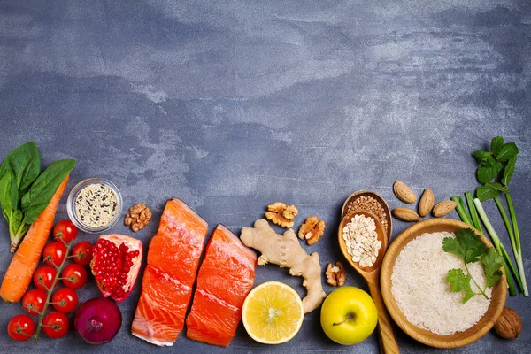 Czyste Jedzenie Wybór Zdrowej Żywności Łosoś Ryby Owoce Warzywa Zboża — Zdjęcie stockowe