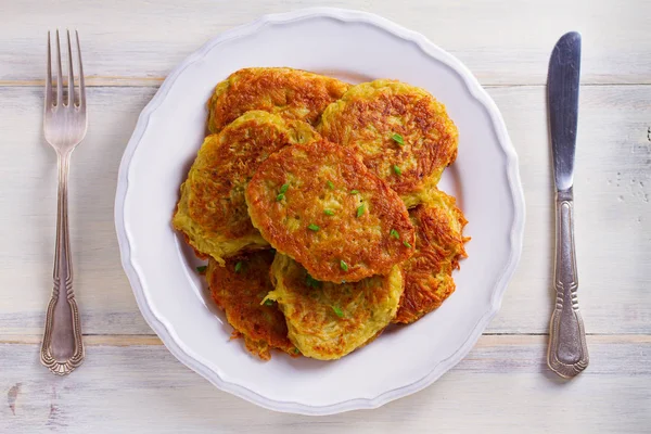 Panqueques Patata Buñuelos Verduras Latkes Draniki Plato Popular Muchos Países —  Fotos de Stock