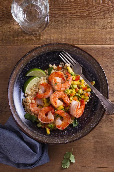 Shrimps Mango Avocado Red Pepper Salsa Cauliflower Rice Bowl Wooden — Stock Photo, Image