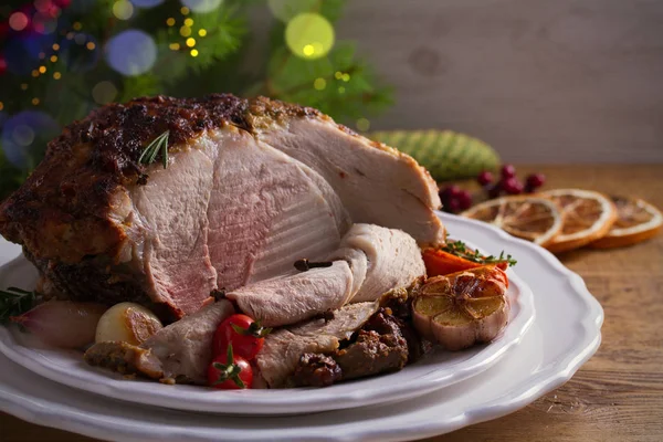 Baked Ham White Plate Table Christmas Decorations Dish Christmas Eve — Stock Photo, Image