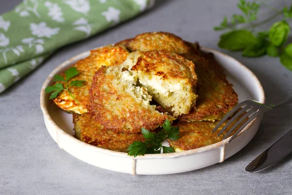 Bramborové Koláče Zeleninové Křupky Palačinky Latkes Draniki Oblíbené Jídlo Mnoha — Stock fotografie