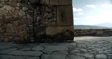 Mitla Dağları Manzaralı Sütunlar Salonu