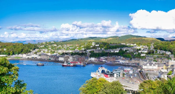 Ein Panoramablick Auf Oban Der Westküste Schottlands Mit Der Stadt Stockbild