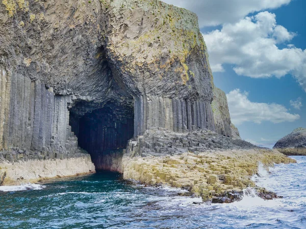 Fingal Cave Auf Der Insel Staffa Auf Den Inneren Hebriden lizenzfreie Stockbilder
