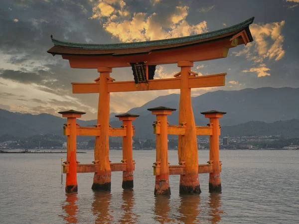 Puerta Torii Flotante Unesco Patrimonio Humanidad Santuario Itsukushima Isla Miyajima —  Fotos de Stock