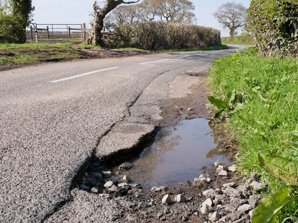 Dommages Non Réparés Surface Aire Trafic Sur Une Route Rurale — Photo