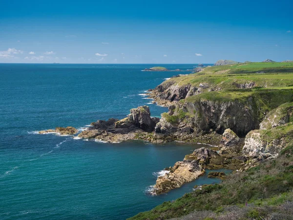 Παράκτια Βράχια Στο Pembrokeshire Νότια Ουαλία Ηνωμένο Βασίλειο Όπως Φαίνεται — Φωτογραφία Αρχείου