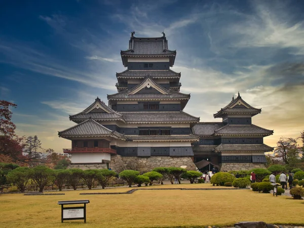 View Gardens Wooden Crow Castle Matsumoto Nagano Prefecture Japan One — Stock Photo, Image