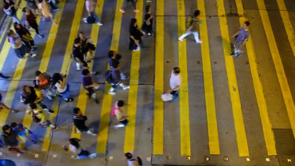 Hong Kong Augusti 2018 Upptagen Övergångsställe Natten Mong Kok Kowloon — Stockvideo