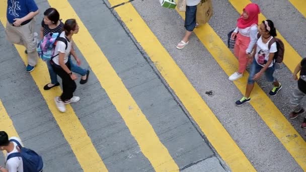 2018年8月24日 香港九龙旺角繁忙行人过路处 — 图库视频影像