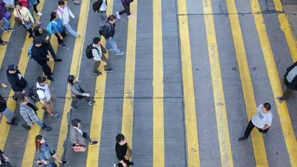 Kowloon Χονγκ Κονγκ Φεβρουάριος 2019 Θέα Κάτω Διάβαση Πλήθος Ανθρώπων — Αρχείο Βίντεο