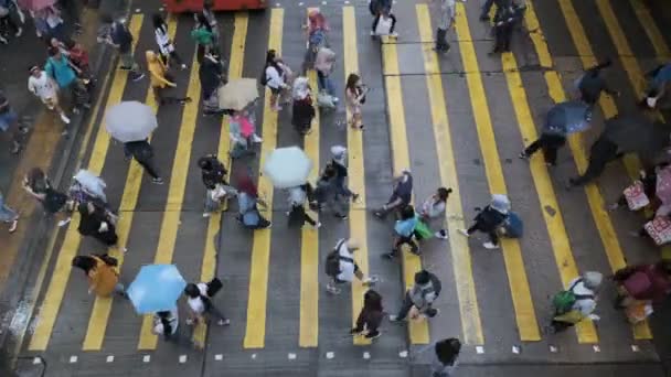 Kowloon Hong Kong Abril 2019 Vista Hacia Abajo Multitud Pasos — Vídeos de Stock