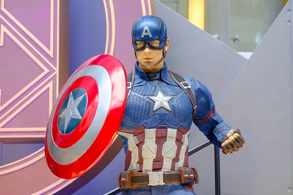 Avengers 4 character model features — Stock Photo, Image