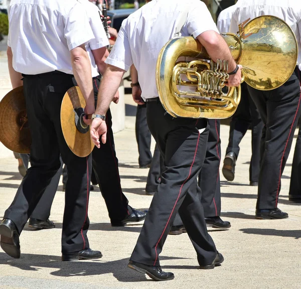 Banda Militar Bronce Con Instrumentos Calle —  Fotos de Stock