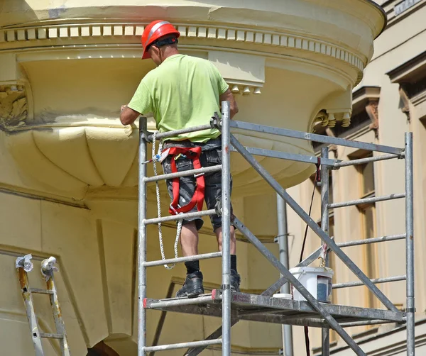 Trabajador Construcción Trabaja Marco — Foto de Stock