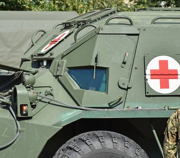 Bir zırhlı askeri araç parçası