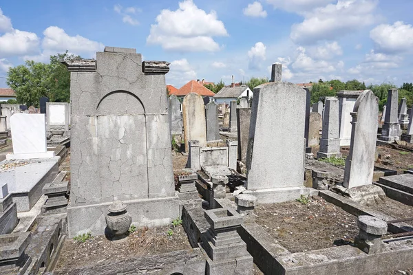 Гробниці Єврейському Цвинтарі — стокове фото