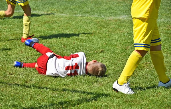 Yaralanma Çocuk Futbol Maçı — Stok fotoğraf